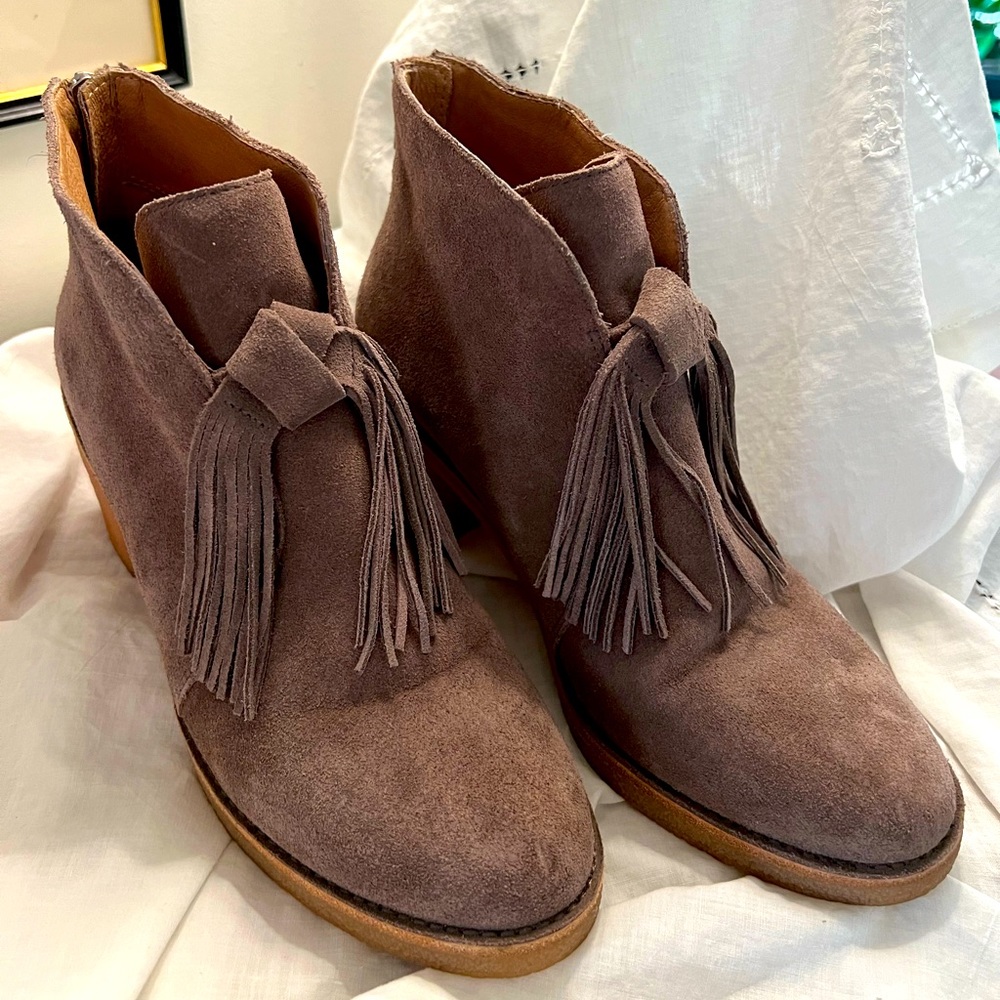 Ugg Corbin crepe sole boot
